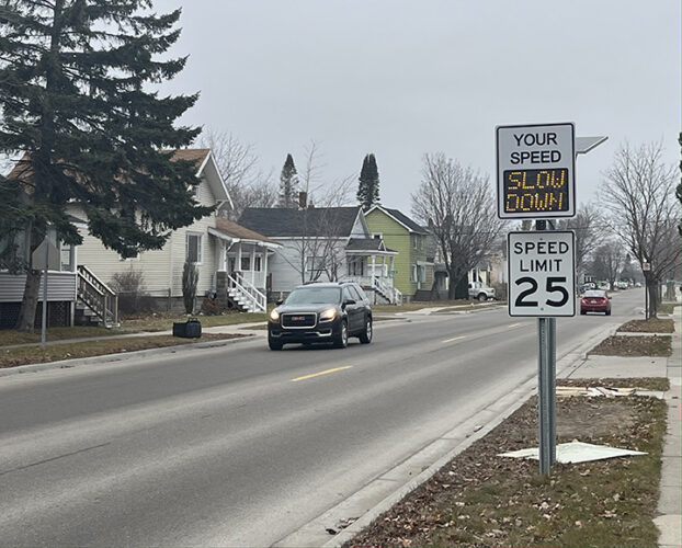 Signs track speed throughout Alpena | News, Sports, Jobs - Vimarsana News
